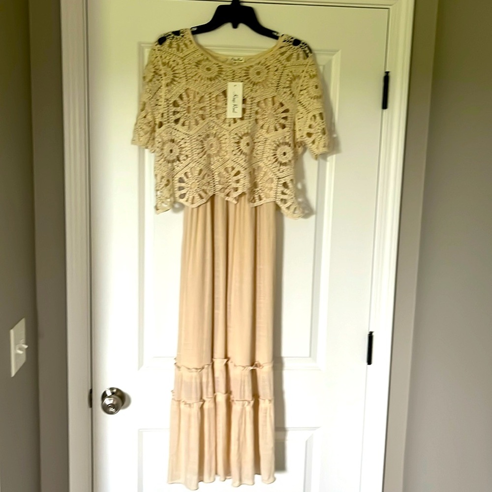 Spaghetti strap maxi dress with crocheted crop over which can be removed